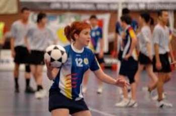 Entrevista a Laia Rosa, exalumna de l'escola i jugadora de Korfbal