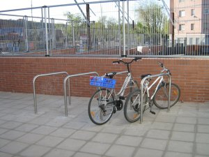 Nou aparcament de bicicletes!
